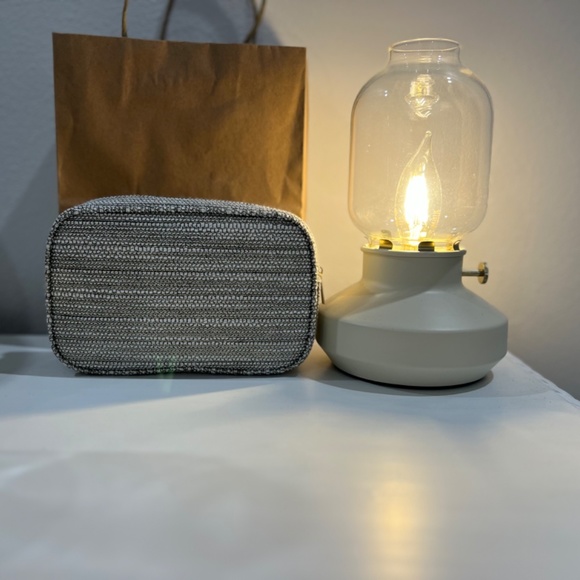 Chanel Makeup Cosmetics Bag - Picture 3 of 5